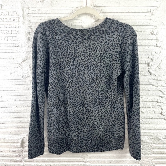 Calvin Klein Wool Blend Gray & Black Leopard Print Scoop Sweater Neck Size Small - Picture 7 of 11